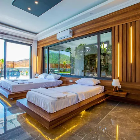 Ξενοδοχείο Bahamas 4*